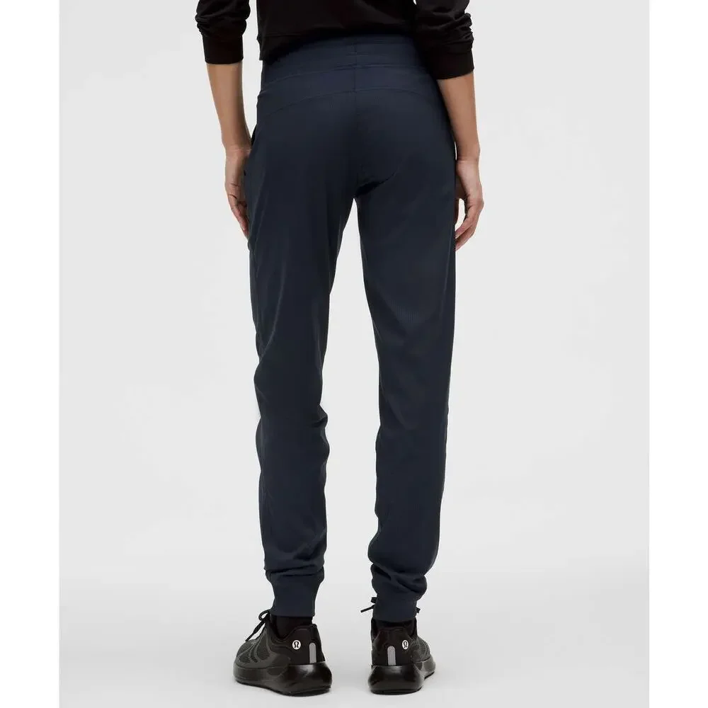 Lululemon Dance Studio Mid-Rise Jogger in True Navy size 6